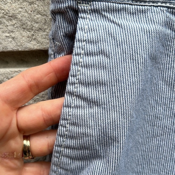 GAP Girlfriend Khakis Capris Blue Stripe Sz 12 - Picture 5 of 11